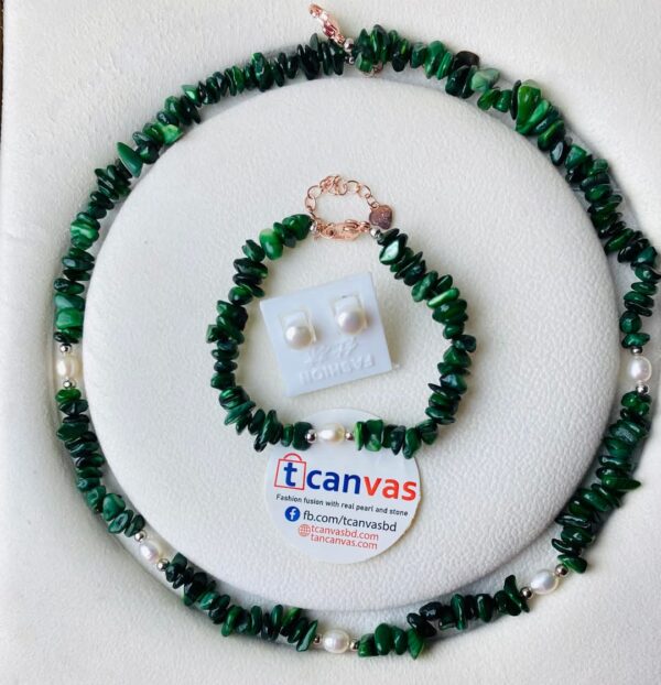 Green sea coral stone and pearl necklace